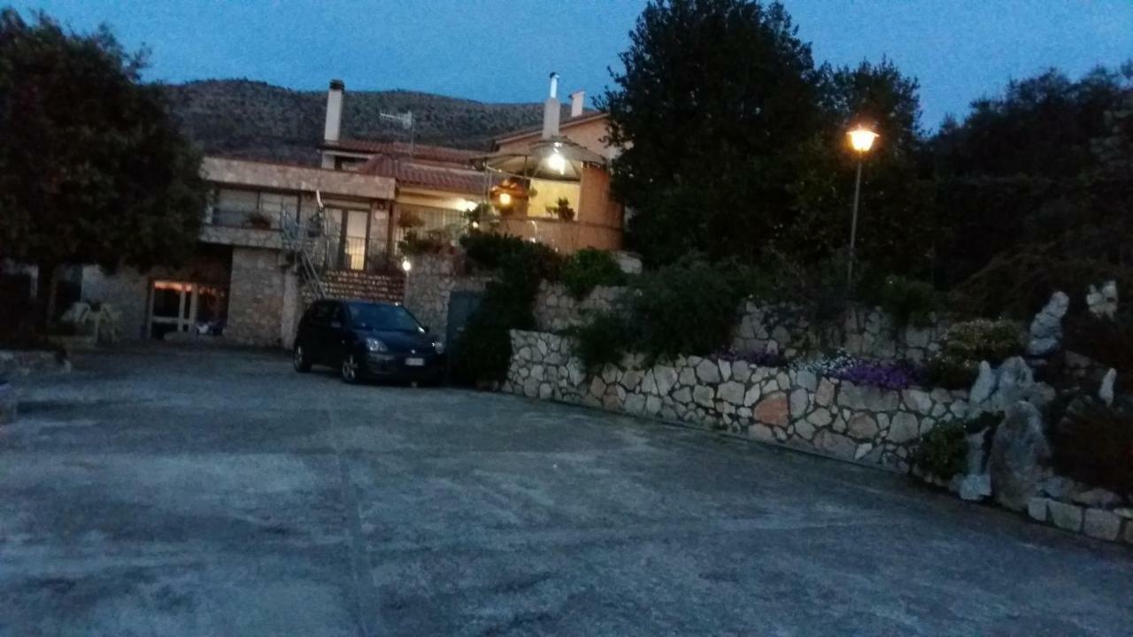 B&B La Vecchia Scuola Sonnino Exterior foto